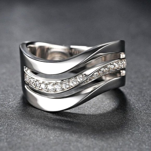 Elegant 925 Silver Wavy Diamond Band Sz 6-10 - Picture 1 of 3